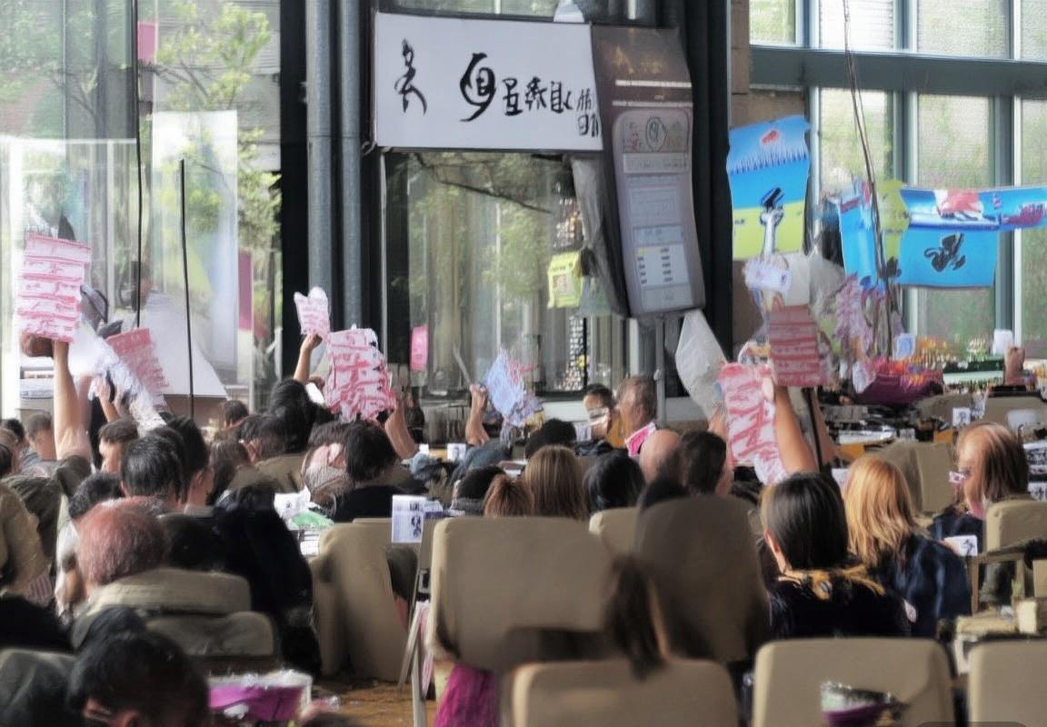 2018年NBA揭幕战：老鹰对骑士，特雷·杨领军对决塞克斯顿，火花四溅(图6)